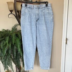 H&M Mom Jeans Ultra High Waist Faded Light Blue 90s Pleated Denim 100% Cotton